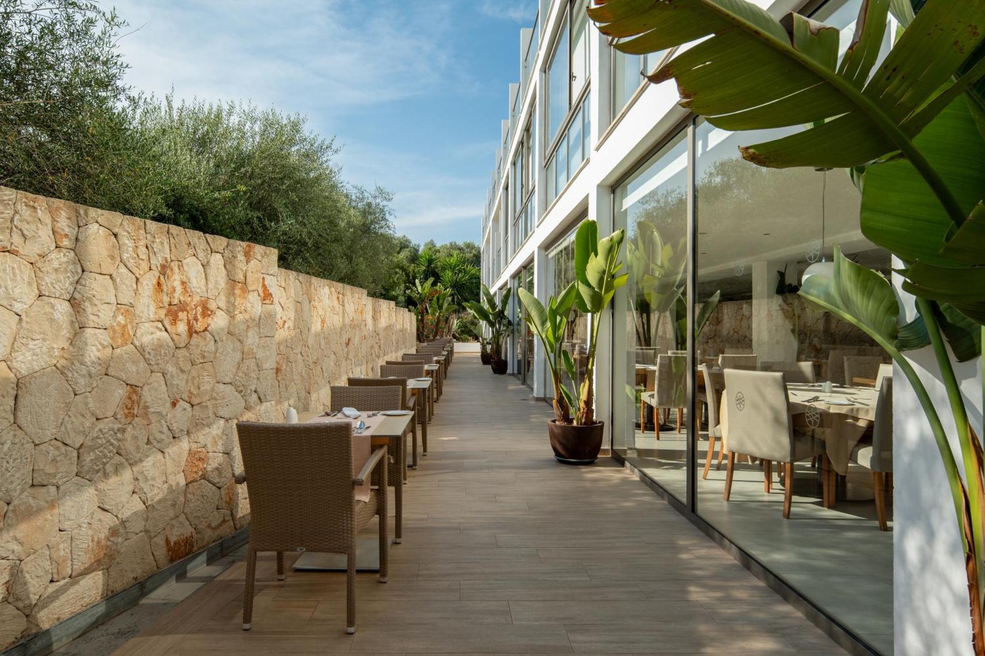 Monsuau 4 Sup - Adults Only Hotel 4*