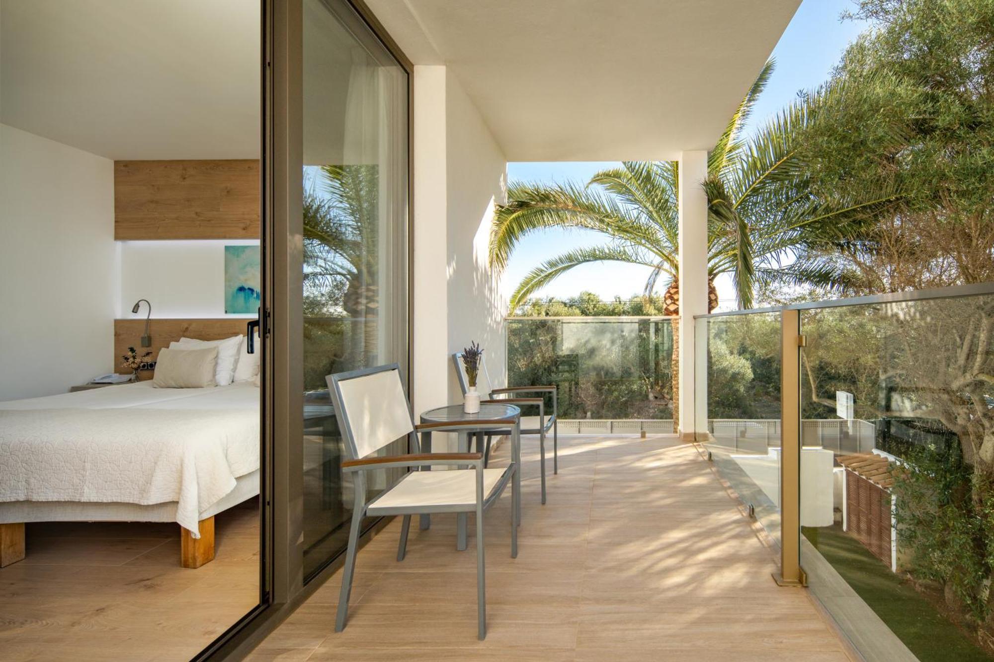Monsuau 4 Sup - Adults Only 4*